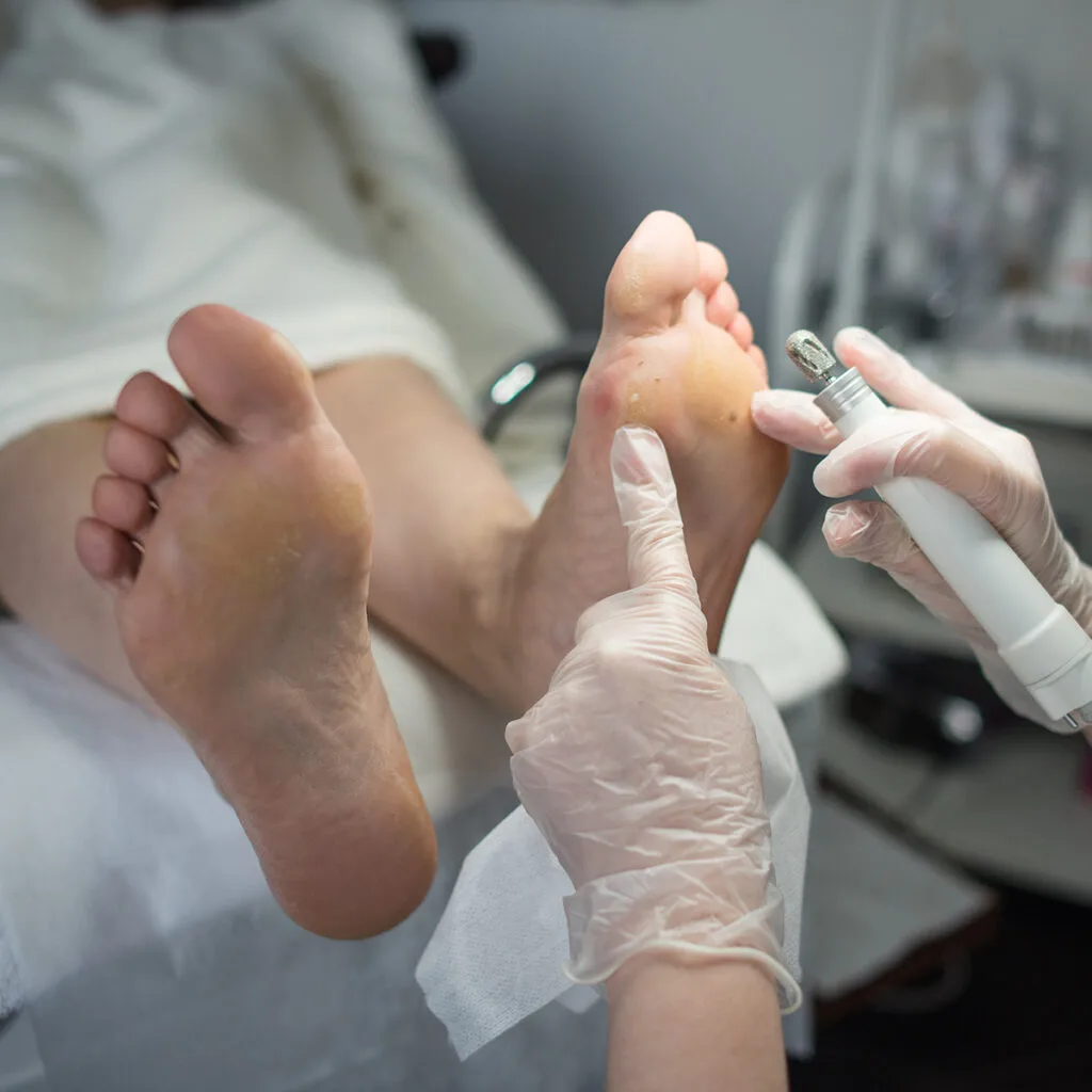 logo medizinische fußpflege leistung -